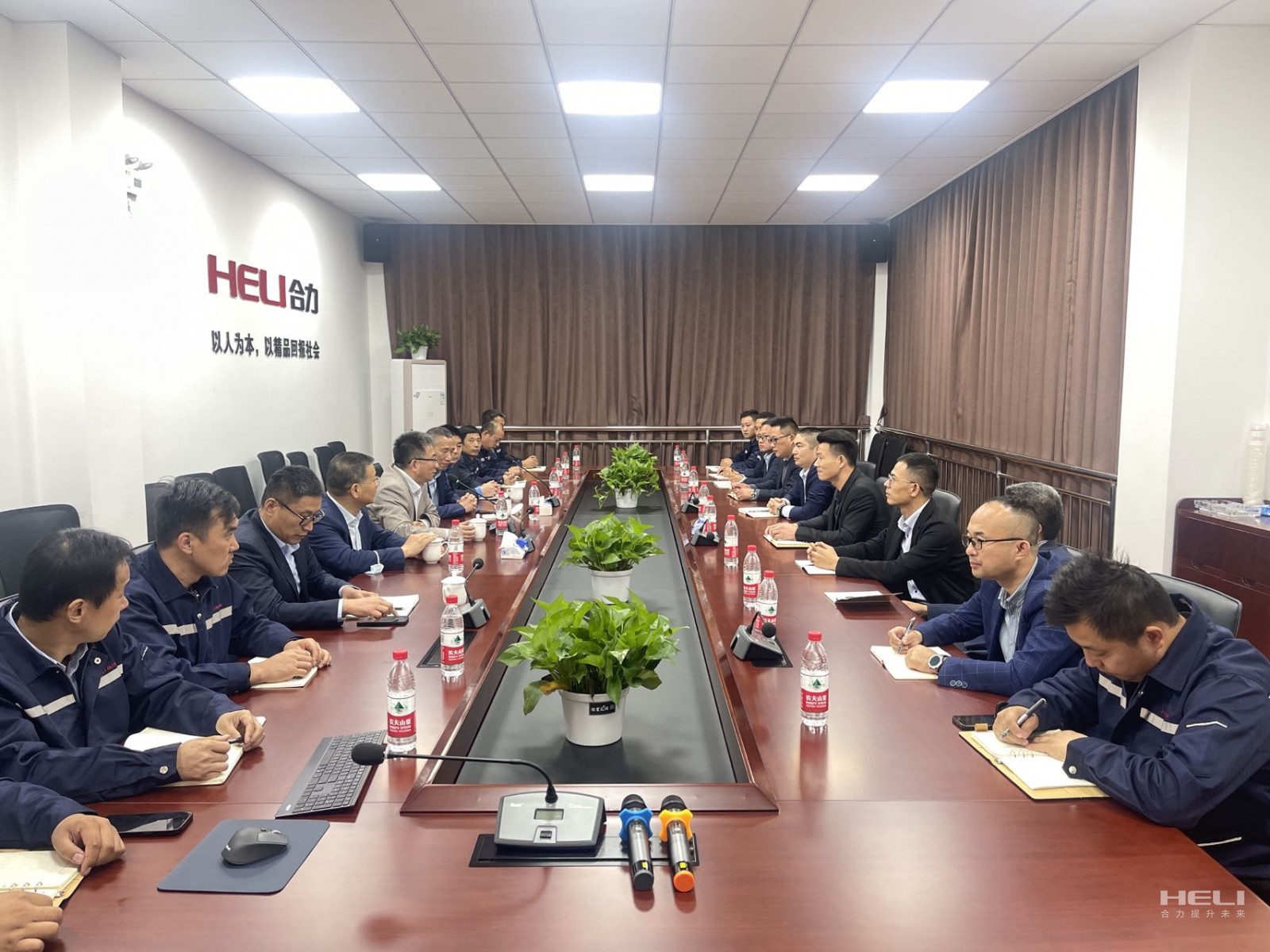 與上海合力昆山、嘉定分公司員工交流座談.jpg